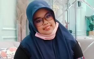 Rahmawati Kekeyi Bikin Pangling, Dipuji Cantik dengan Model Jilbab ini