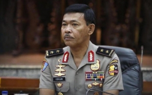 Kapolri Akui Ingin Tempeleng Pilot Usai Bubarkan Demo Di Kendari Dengan Helikopter