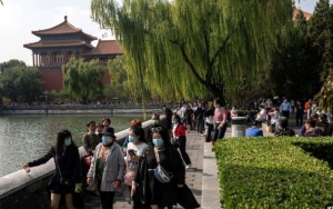Golden Week, Ratusan Juta Warga Tiongkok Pergi Liburan di Tengah Pandemi