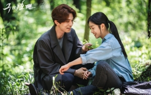 Lee Dong Wook Cs Tunjukkan Chemistry Segar di Lokasi 'Tale Of The Nine Tailed'