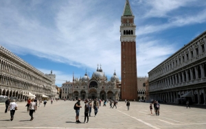 Tekan Kasus COVID-19, Italia Bakal Lockdown Lagi?