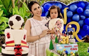 Gabriella Putri Momo Geisha Bikin Histeris Joget Gemes di Acara Kebaktian Keluarga