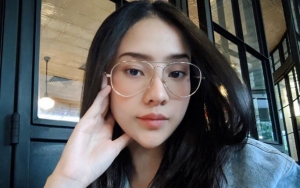 Senasib dengan Boy William, Anya Geraldine Juga Punya 'Kembaran' Cantik Penjaga Warung