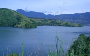 Air Danau Sentani di Papua Surut, Benda Purbakala Bermunculan ke Permukaan
