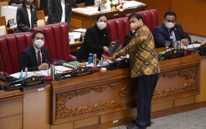 Kejar 'Libur' hingga Ogah Tertular COVID-19, Pimpinan Sidang Beber Alasan UU Ciptaker Dikebut