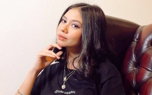 Gaya Ngantuk Yuki Kato Saat Berjemur Jadi Sorotan, Dandanan Sederhana Banjir Pujian?