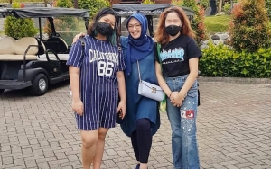 Ibu Mertua Ussy Sulistiawaty Ungkap Alasan Kasih Perhatian dan Sayangi Cucu Sambung 