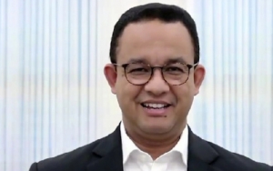 Temui Pendemo di Lapangan, Anies Janji Teruskan Aspirasi Penolakan UU Ciptaker