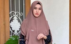 Kartika Putri Beber Alasan Tak Jual Koleksi Baju 'Tarzan' Usai Hijrah