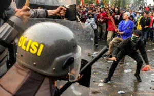 LBH Pers Kutuk Kekerasan Pada Jurnalis Saat Liput Demo Tolak UU Cipta Kerja