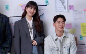 Agensi Rilis Foto Suzy dan Nam Joo Hyuk Romantis Syuting 'Start Up', Fans Bilang Irit