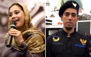 Sang Putra Divonis 8 Bulan Penjara Kasus Senpi Ilegal, Ayu Azhari Malah Kepergok Liburan?