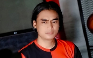 Charly Setia Band Pamer Foto Keluarga, Sosok Putra Tinggi dan Tampan Curi Perhatian