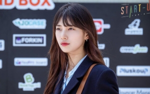Suzy Pamer Foto Cantik Sedang Rekaman Lagu, Ternyata untuk OST 'Start-Up'