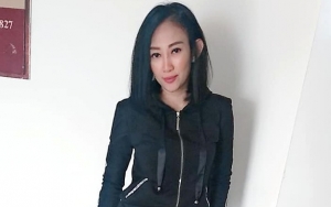 Dewi Sanca Sisakan Satu Foto Berhijab di Instagram, Bakal Botakin Rambut Efek Kemoterapi? 