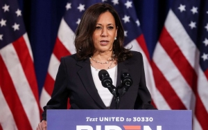 Stafnya Kena Corona, Cawapres AS Kamala Harris Setop Kampanye