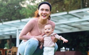 Umumkan Pindah Ke Bali, Shandy Aulia Posting Foto Bahagia dengan Sang Putri