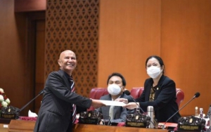 Terungkap, Ada Pasal Yang Diselundupkan Di Draf UU Cipta Kerja