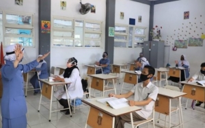 Pemkot Surabaya Bakal Buka Sekolah Tatap Muka Jika Pasien COVID-19 Tinggal Segini