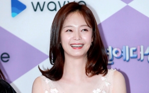 Jeon So Min Buka-Bukaan Sering Minum Alkohol Karena Hidupnya Tersiksa