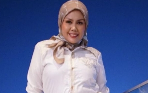 Ely Sugigi Bagikan Foto Cantik Tanpa Jilbab Sukses Bikin Geger