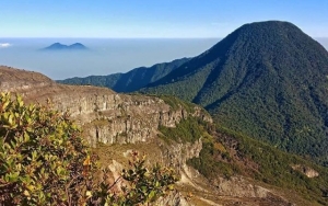 Ada Pendaki Berfoto Bugil, TN Gunung Gede Pangrango Tempuh Jalur Hukum