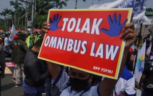 Ternyata 3 Menteri Jokowi ini Dalang UU Ciptaker Omnibus Law yang Kontroversial