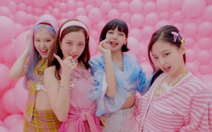 Rose dan Jennie Dorong Lisa untuk Lebih Banyak Bicara Saat Wawancara dalam Bahasa Inggris