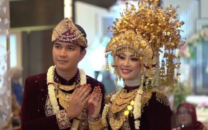 Aldi Taher Isyaratkan Ingin Punya 20 Anak, Istri Cantik Awasi Di Lokasi Syuting Agar Tidak Nakal