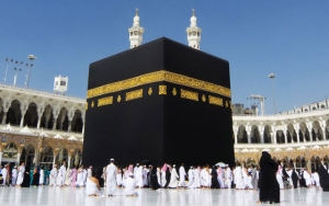 Umrah Internasional Dibuka, 360 Jemaah Asal RI Berangkat ke Arab Saudi