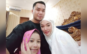 Suami Zaskia Gotik Pamer Foto Bareng Sang Putri Cantik, Justru Ramai Tuai Protes