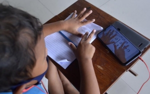 Tak Ada Regulasi Jelas, Rasa Bosan Berpotensi Turunkan Kepesertaan Siswa PJJ