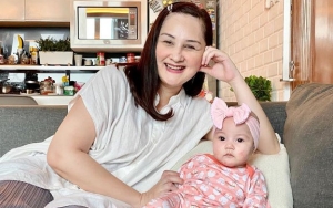 Hobi Melet Saat Difoto, Putri Bungsu Mona Ratuliu Tetap Cantik dan Imut Banjir Pujian
