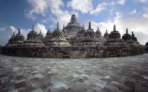 Pengelola Candi Borobudur Buka Suara Soal 2 Wisatawan yang Dinyatakan Positif COVID-19
