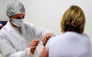 Dijamin Aman, Singapura Lanjutkan Vaksinasi Flu yang Sempat Berhenti