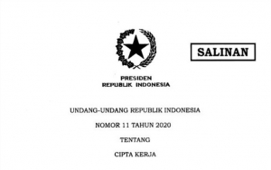 UU Ciptaker 'Panen' Typo, Baleg DPR Akui Masih Boleh Diperbaiki Walau Sudah Diteken