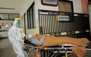 Nongkrong Tanpa Masker dan Minum Dari Sedotan yang Sama, Seorang Remaja Terinfeksi COVID-19