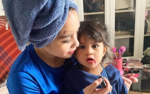 Dibuat Mainan Ansara Putri Marsha Tengker, Segini Harga Eye Shadow Nagita Slavina