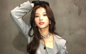 Sana TWICE Nangis Saat Beberkan Percakapannya dengan Sang Ibu