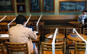 Indonesia Resmi Resesi, Pengusaha Restoran Tak Mau Ambil Pusing
