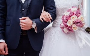 Kabar Gembira, Pemprov DKI Perbolehkan Resepsi Nikah di Dalam Gedung
