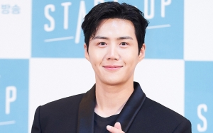 Kim Seon Ho Ungkap Rasa Bangga Usai Ciuman Hotnya di 'You Drive Me Crazy!' Viral