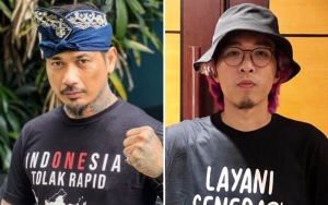 Bikin Haru, Begini Senyuman Jerinx Saat Dokter Tirta Beri Dukungan Dengan Hadir Di Persidangan