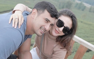 Undangan Nikah Beredar, Ali Syakieb dan Margin Wieheerm Kompak Bagikan Foto Prewedding