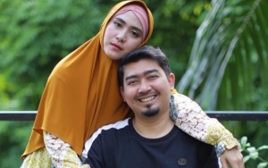 Rayakan Anniversary ke-9, April Jasmine Ceritakan Sikap Romantis Ustaz Solmed Gara-gara Kecoak