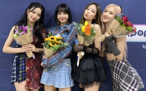 Streamer Game Ini Dikritik Karena Foto Bareng BLACKPINK Tanpa Lisa
