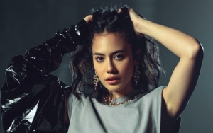 Pevita Pearce Nari Tradisional, Caption Filosofi Jawa Hingga Urat Kaki Jadi Sorotan