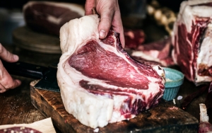Tiongkok Temukan Virus Corona Pada Kemasan Daging Impor Asal Brasil