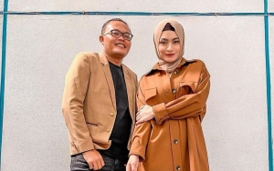 Sule-Nathalie Holscher Resmi Menikah, Warga Sekitar Penasaran Hingga Nekat Ngintip Dari Balik Tembok