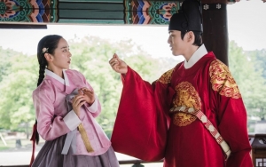 Sinergi Sempurna Shin Hye Sun dan Kim Jung Hyun Dipuji Tim 'Queen Cheorin'